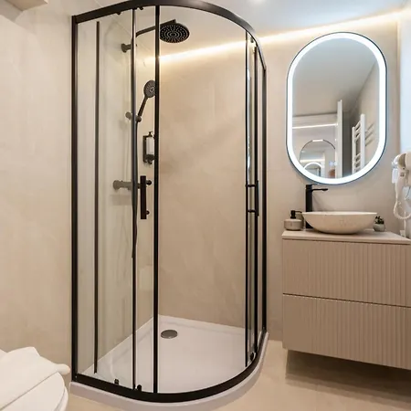 E22 - Boutique Apartments, Location By Bqa Daire