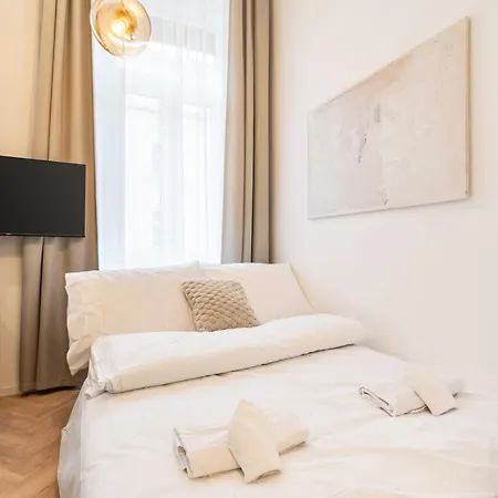 דירה E22 - Boutique Apartments, Location By Bqa *
