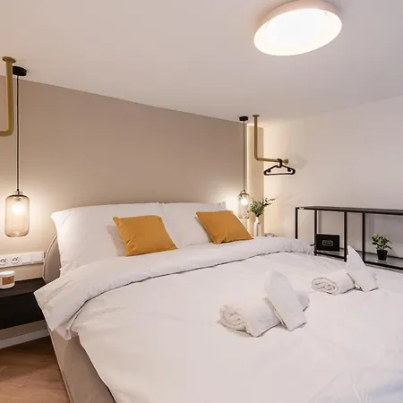 E22 - Boutique Apartments, Location By Bqa * בודפשט