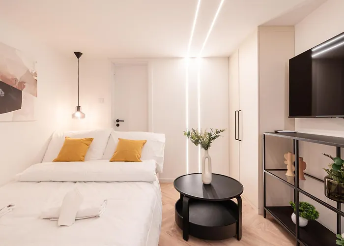 E22 - Boutique Apartments, Location By Bqa *